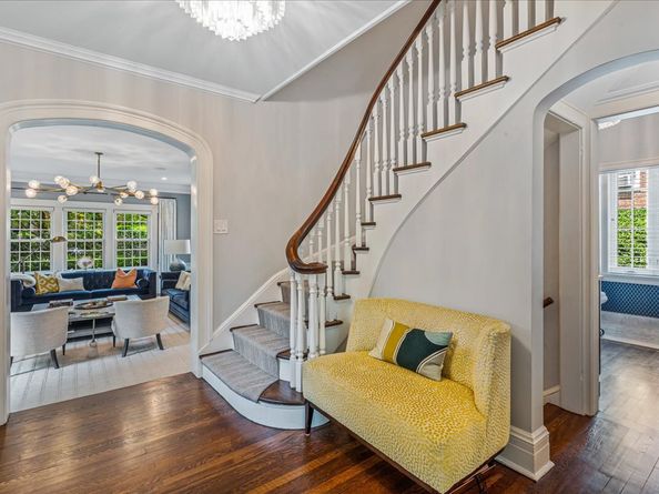 165 Slocum Crescent, Queens NY 11375