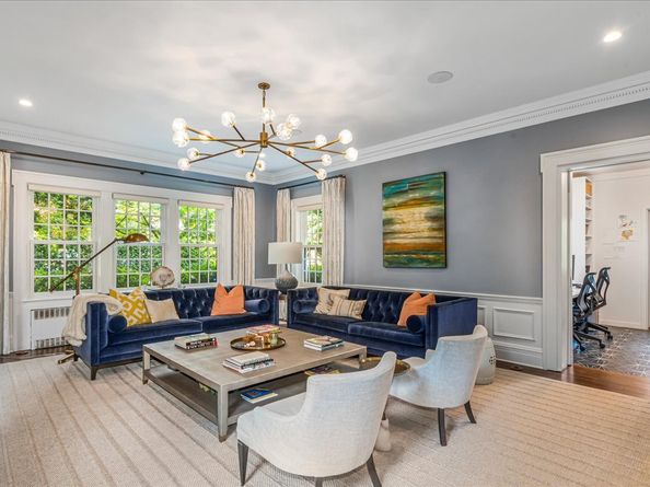 165 Slocum Crescent, Queens NY 11375
