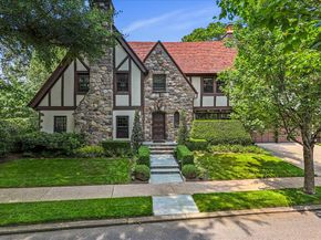 165 Slocum Crescent, Queens NY 11375