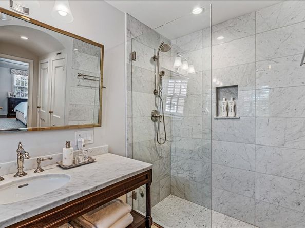 165 Slocum Crescent, Queens NY 11375
