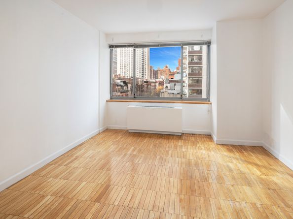 401 East 84th Street 5D, New York NY 10028