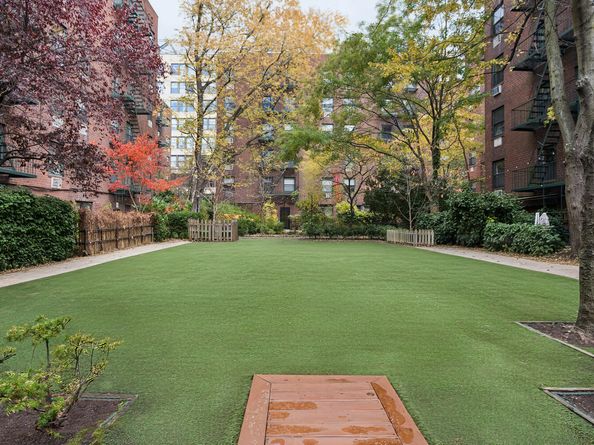 137 Barrow Street 5A, New York NY 10014