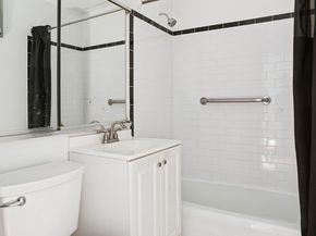 137 Barrow Street 5A, New York NY 10014