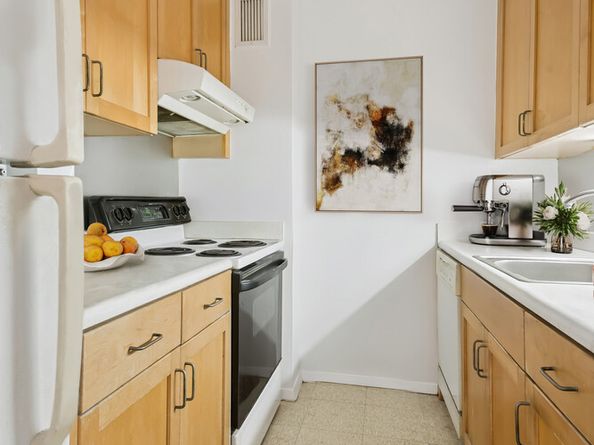 137 Barrow Street 5A, New York NY 10014