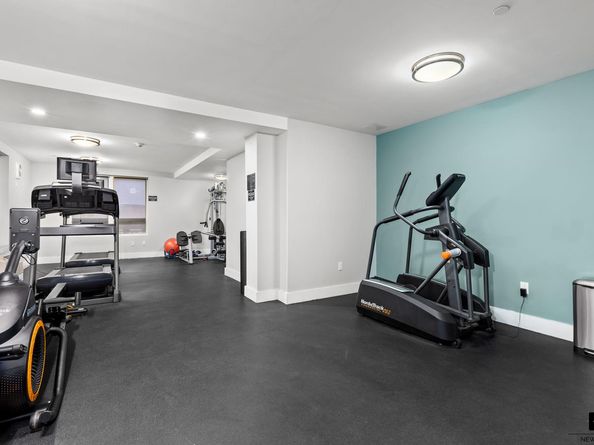 63-34 Fresh Pond Road 3G, Queens NY 11385