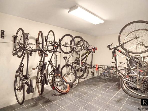 63-34 Fresh Pond Road 3G, Queens NY 11385