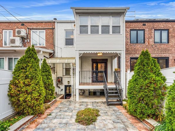 68-48 Juno Street Whole Building, Queens NY 11375