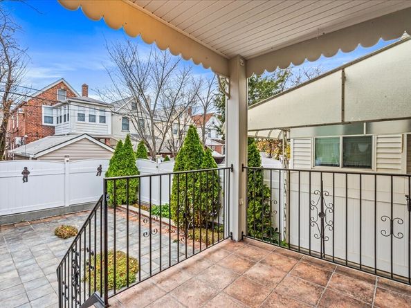 68-48 Juno Street Whole Building, Queens NY 11375