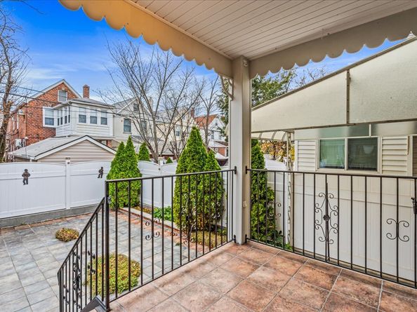 68-48 Juno Street Whole Building, Queens NY 11375