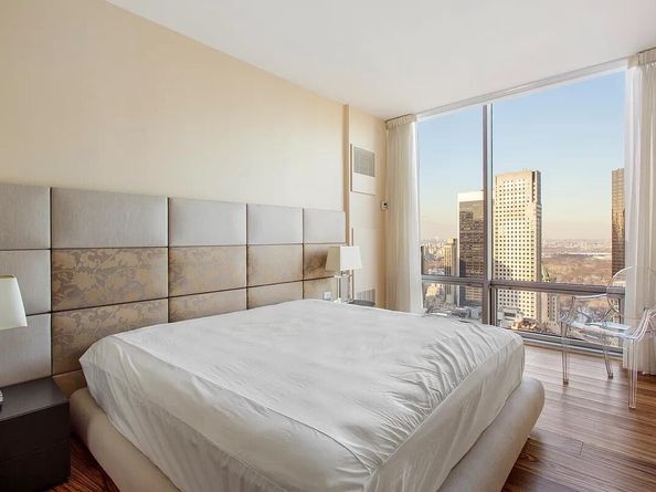 641 5th Avenue 38B, New York NY 10022