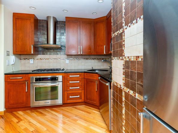 303 East 43rd Street 14A, New York NY 10017