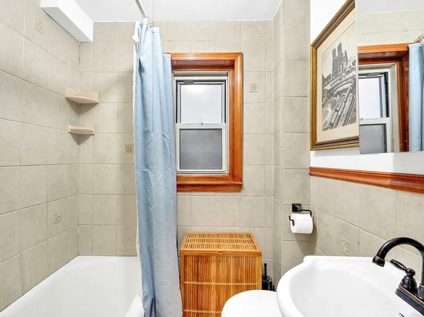 155 East 49th Street 9F, New York NY 10017