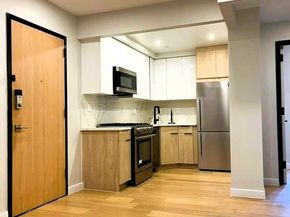 116-17 Grosvenor Lane 1A, Queens NY 11418