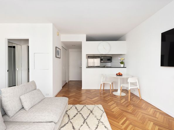 150 West 56th Street 4606, New York NY 10019