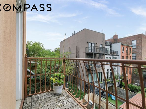564 Henry Street 3, Brooklyn NY 11231