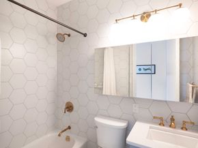 303 East 43rd Street 27A, New York NY 10017