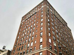 242 East 19th Street 15B, New York NY 10003