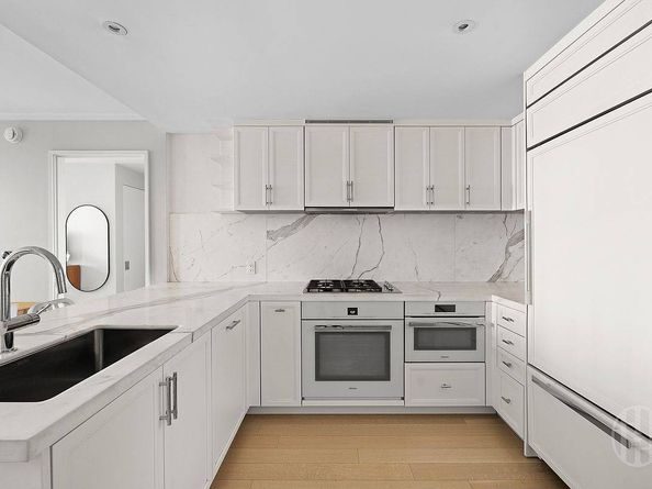 212 Warren Street 5N, New York NY 10282-0007