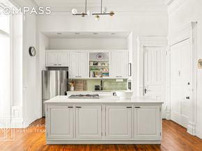 10 8th Avenue 2, Brooklyn NY 11217