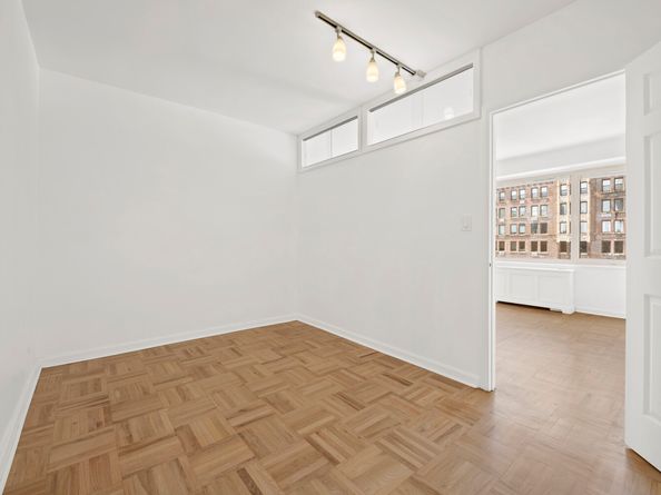 303 East 57th Street 11A, New York NY 10022