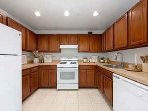 45-02 Ditmars Boulevard 137, Queens NY 11105