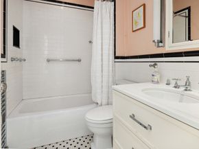 426 West Broadway 4G, New York NY 10012