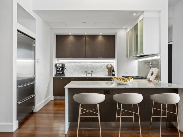 15 East 26th Street PHC, New York NY 10010