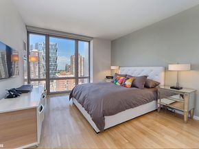 310 West 52nd Street 27H, New York NY 10019