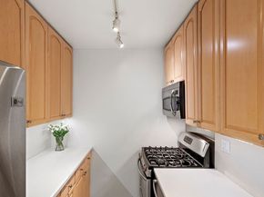 165 West End Avenue 28J, New York NY 10023