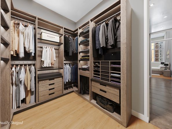 27-28 Thomson Avenue 514, Queens NY 11101