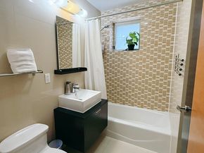 502 9th Avenue 2B, New York NY 10018