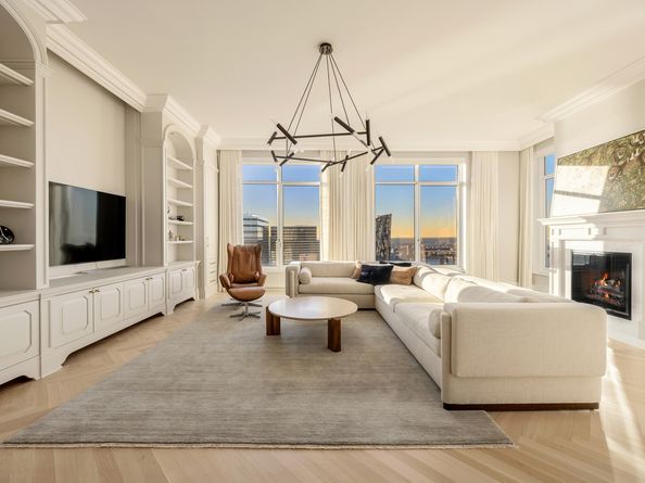 30 Park Place 67A, New York NY 10007