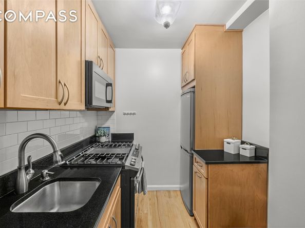 800 Grand Concourse 2BS, Bronx NY 10451