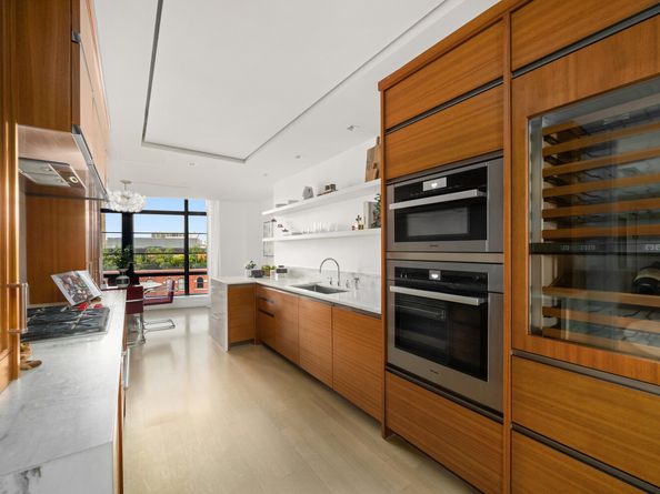 150 Charles Street 14B, New York NY 10014