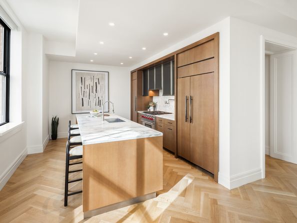 100 Barclay Street B22, New York NY 10007