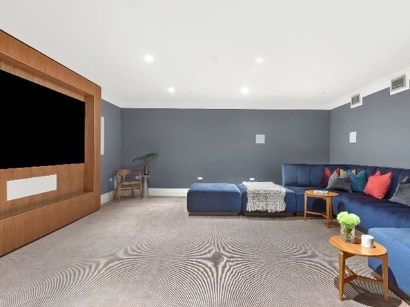 100 Barclay Street B22, New York NY 10007