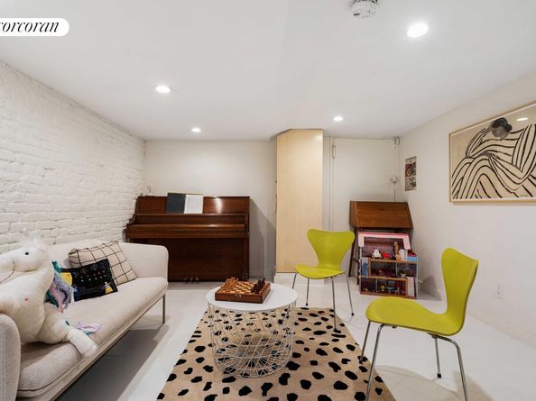 151 Lafayette Avenue 1, Brooklyn NY 11205