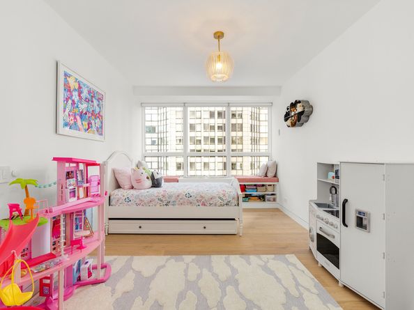 146 West 57th Street 42D, New York NY 10019