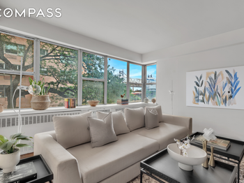 45 Sutton Place S