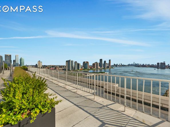 45 Sutton Place S 3D, New York NY 10022