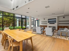 21-30 44th Drive 6I, Queens NY 11101