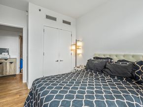 21-30 44th Drive 6I, Queens NY 11101