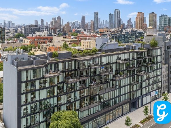 21-30 44th Drive 6I, Queens NY 11101