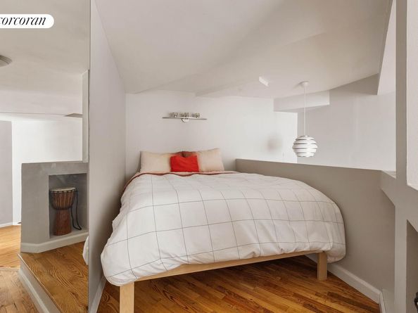 77 Bleecker Street 816, New York NY 10012