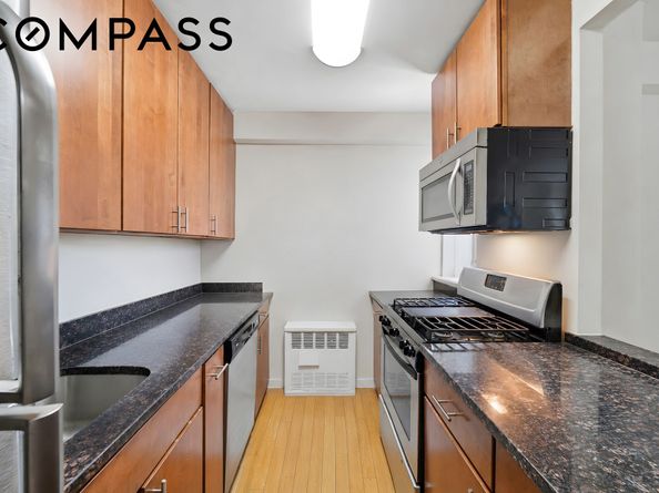 240 Cozine Avenue 5D, Brooklyn NY 11207