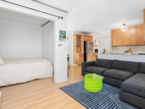 330 3rd Avenue 3L, New York NY 10010