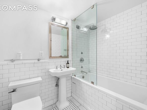 410 West 24th Street 6J, New York NY 10011