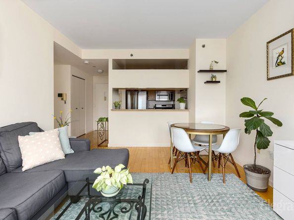 250 East 30th Street 6D, New York NY 10016