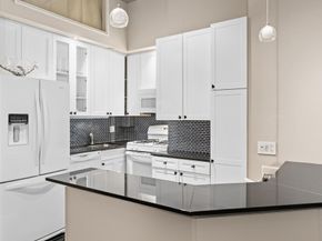 310 East 46th Street 4l, New York NY 10017