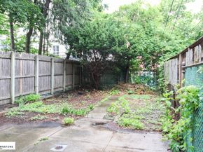 19 1st Street, Brooklyn NY 11231